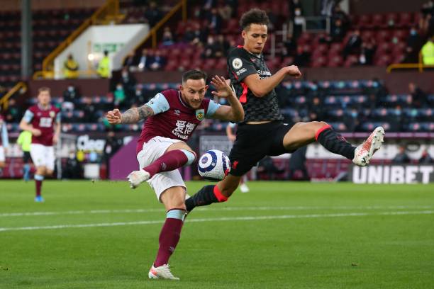 盛赞德国外 盛赞德国外