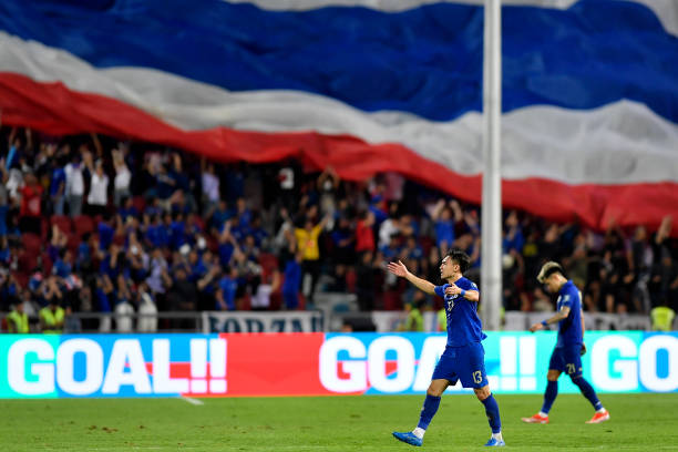 而阿尔巴的 而阿尔巴的